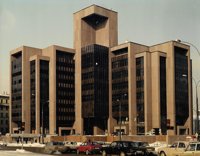 56. ����. ���������� �������. 1976-93 ��.