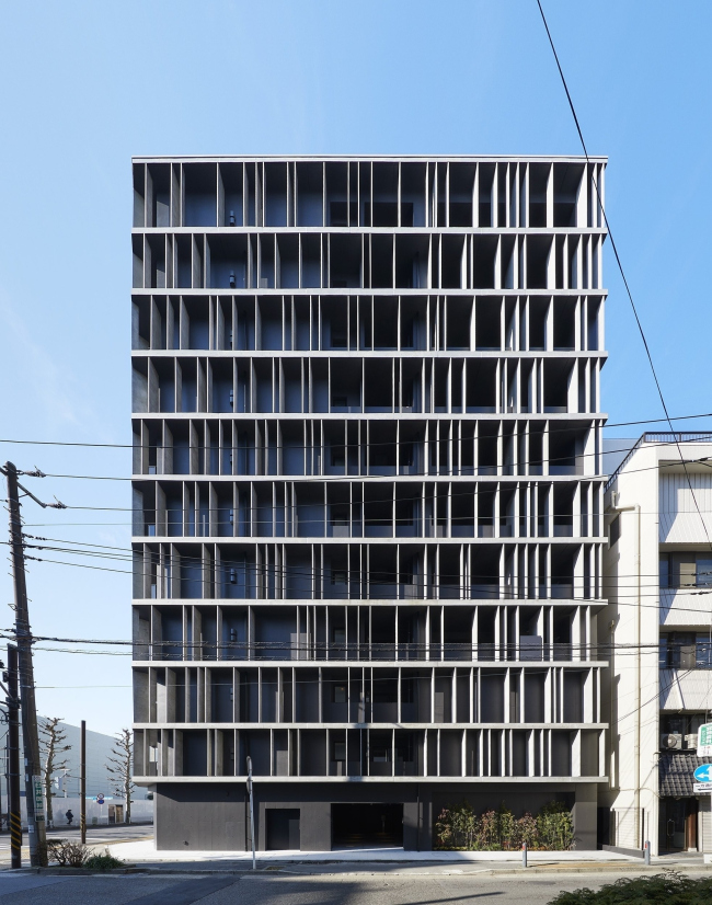 ����� �������� Kannai Blade Residence