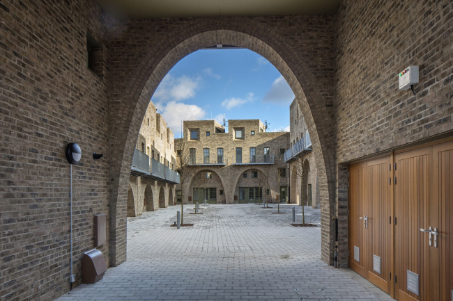 26 ���������� McGrath Road � �������