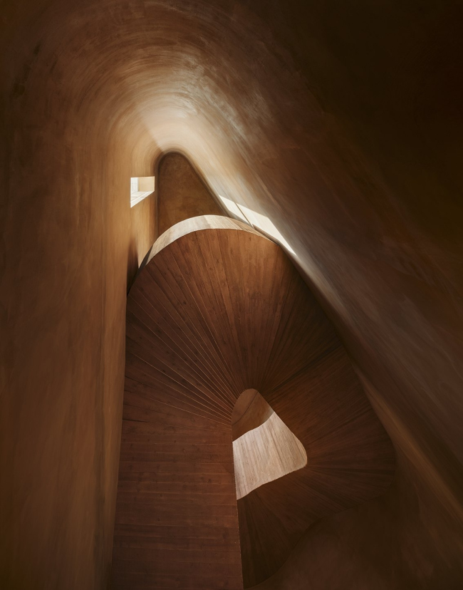 ����� ����������� � ����������