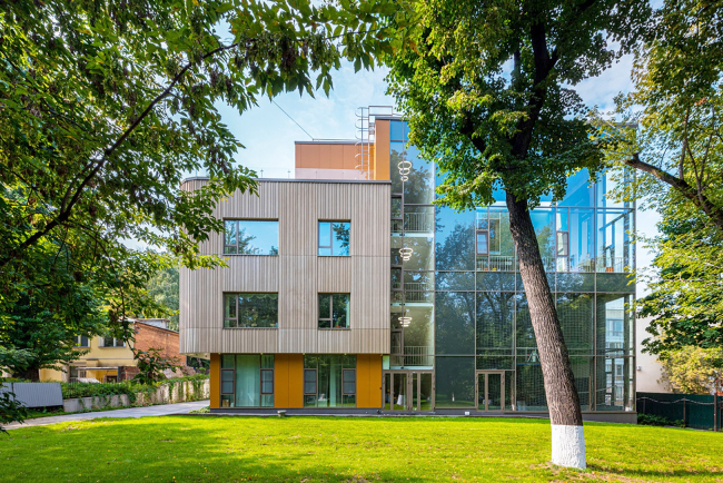 The academic building of the “Cooperation School” on Taganka