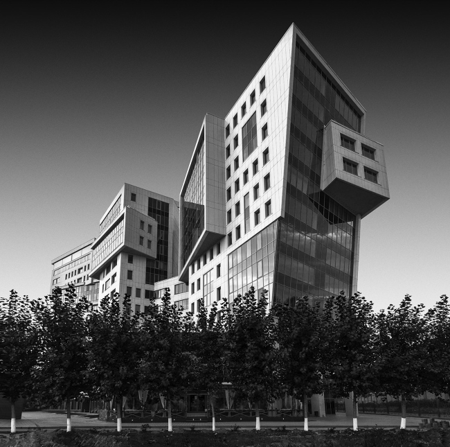 ����� �������� ������������