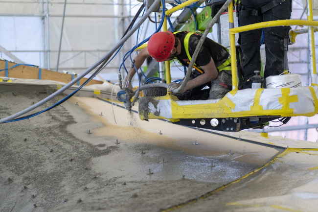 ���-������ HiLo � ������� NEST