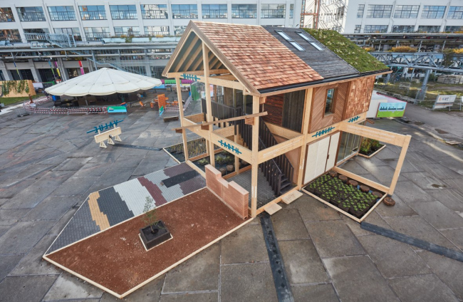 ����������� ��� The Exploded View Beyond Building