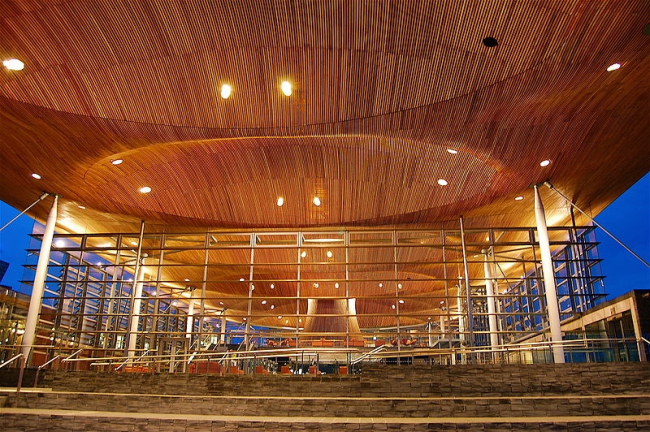 Национальная Ассамблея Уэльса. Фото: eNil via Wikimedia Commons. Лицензия CC-BY-2.0