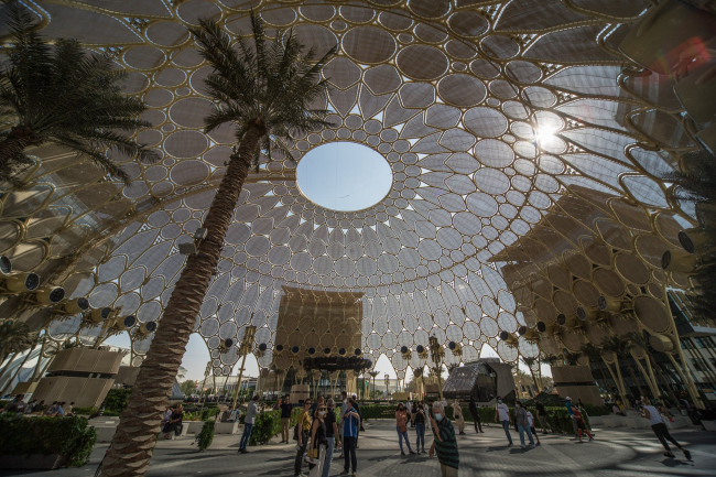 Купол Al Wasl над центральной площадью. ЭКСПО 2020