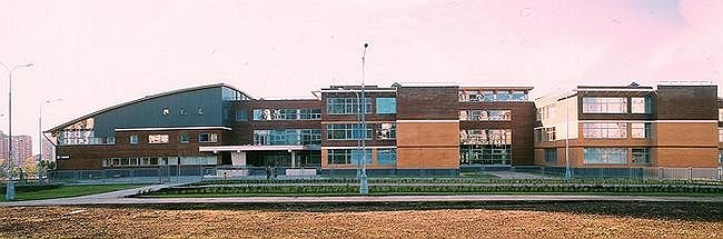 Школа в Тропарево-Никулино. Фотография © А. Народицкий