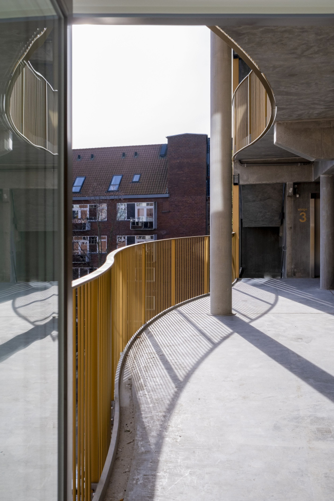 ����� �������� The Golden House