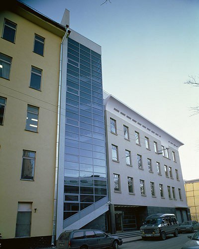 Офисное здание в Дегтярном переулке