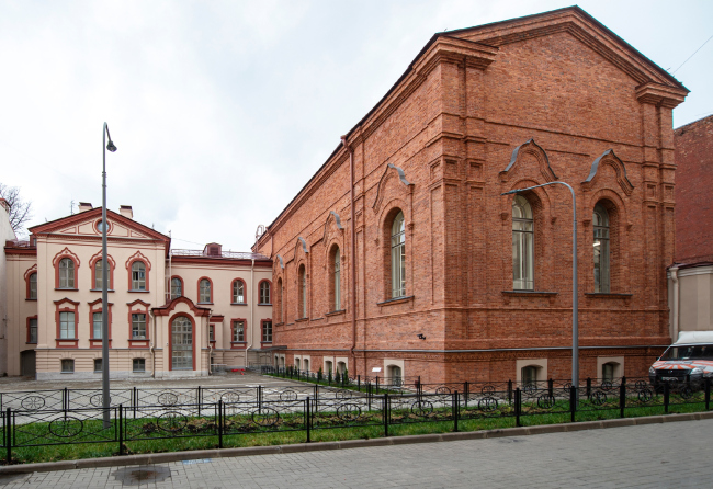 Restoration and modernization of the Mayakovsky Public Library