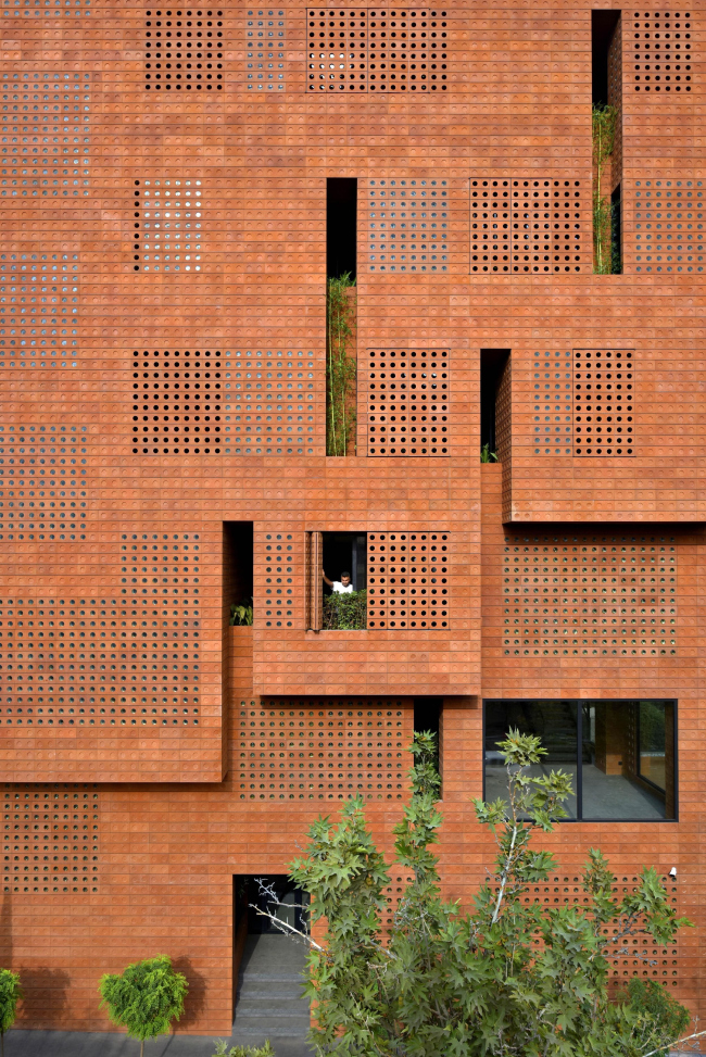 ����������� ������� ������ �������� Kohan Ceram � ��������. ���������� ����� �������� � ���� HOOBA Design