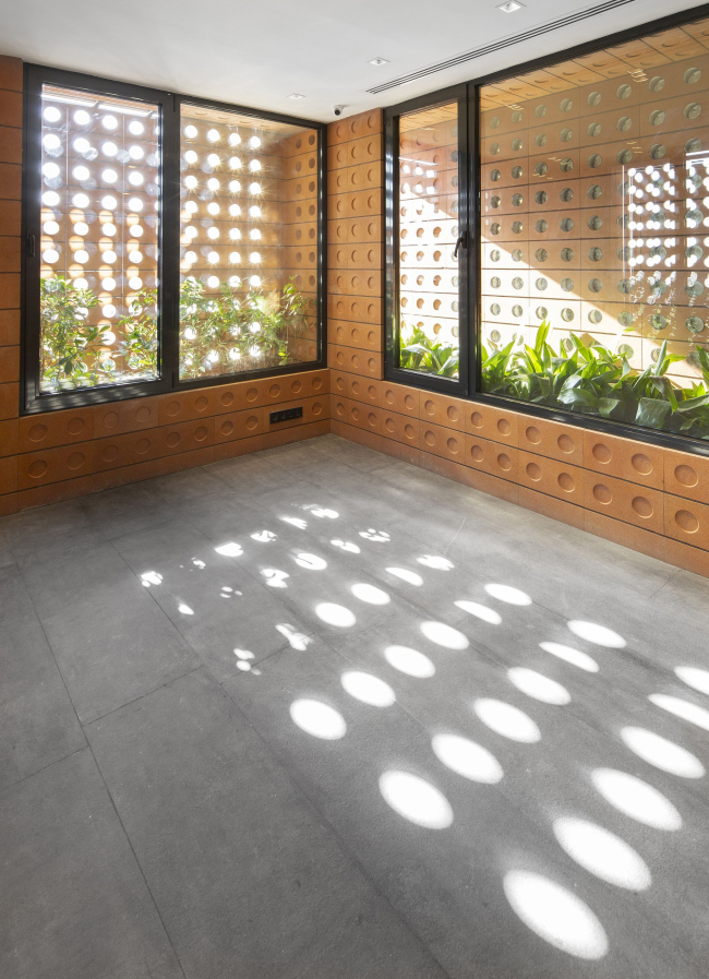 ����������� ������� ������ �������� Kohan Ceram � ��������. ���������� ����� �������� � ���� HOOBA Design