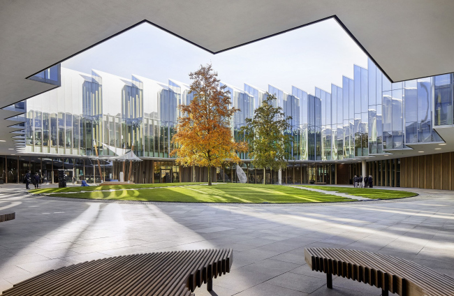 ����������������� ����� The Discovery Centre �������� AstraZeneca
