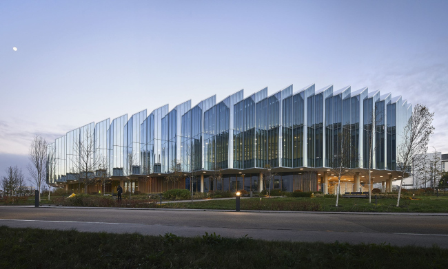 ����������������� ����� The Discovery Centre �������� AstraZeneca