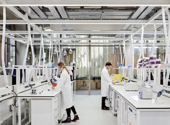 ����������������� ����� The Discovery Centre �������� AstraZeneca