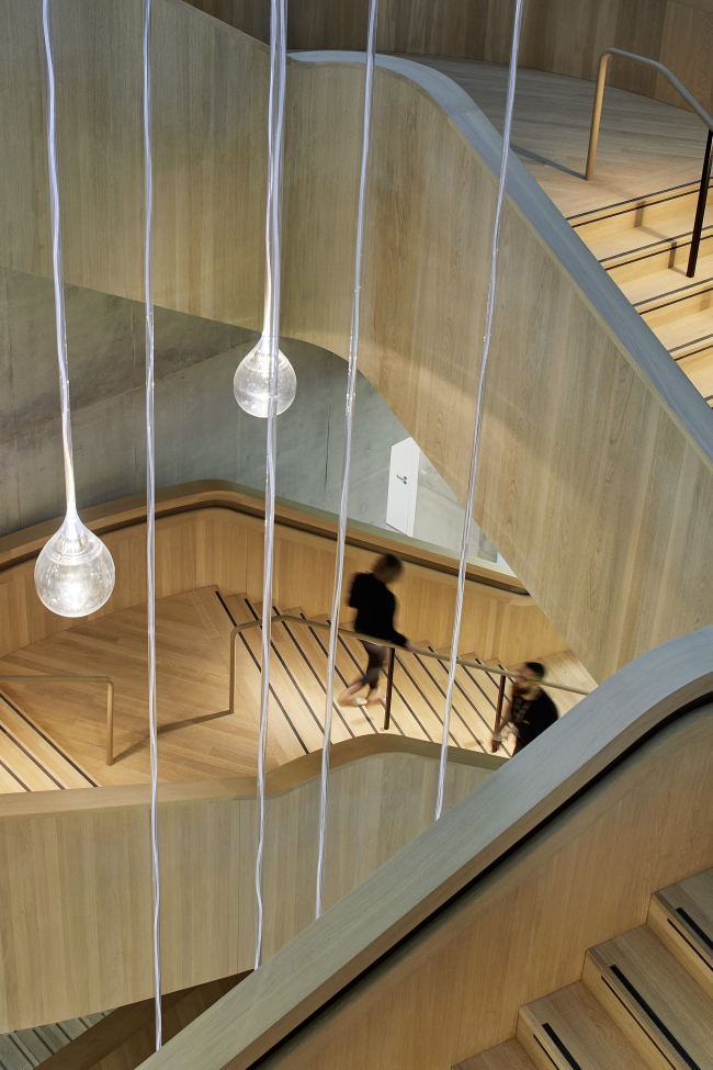 ����������������� ����� The Discovery Centre �������� AstraZeneca