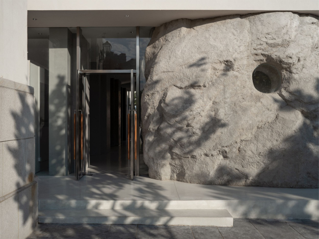 ����-������������ Zolaism