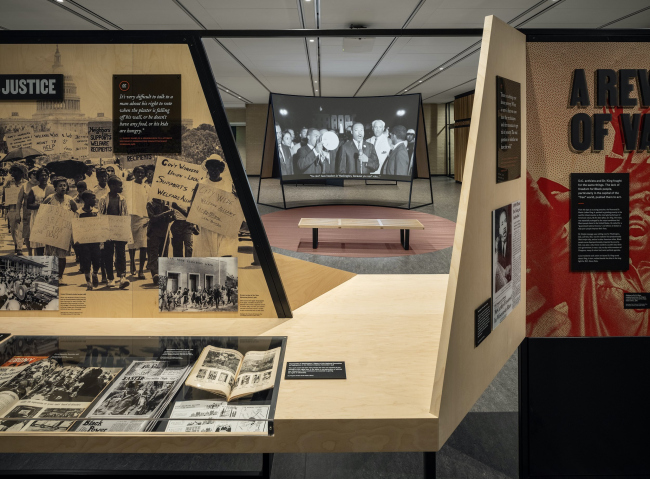 ������������ ���������� ������� ������ ����� � �������������