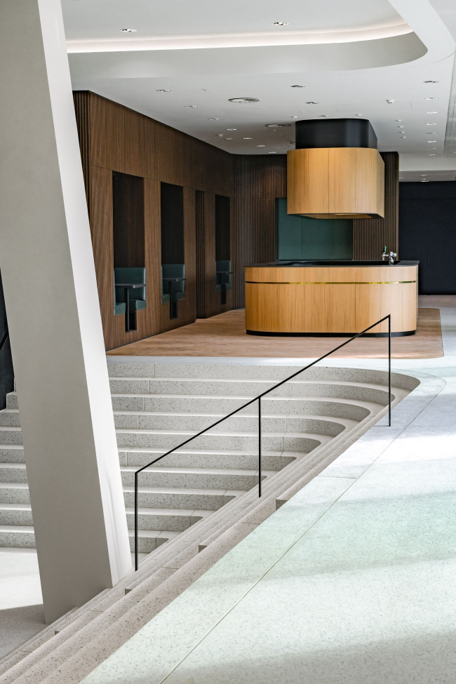 ���� ����������� ����� Loyens & Loeff