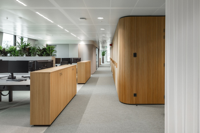���� ����������� ����� Loyens & Loeff