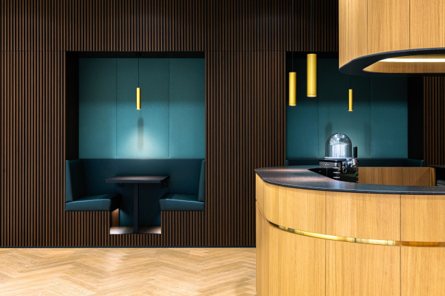 ���� ����������� ����� Loyens & Loeff