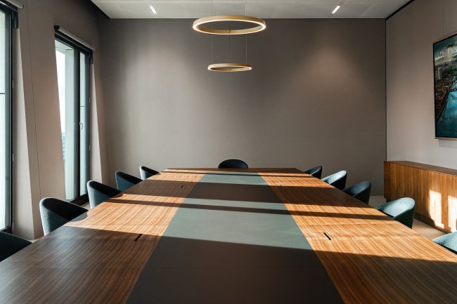 ���� ����������� ����� Loyens & Loeff