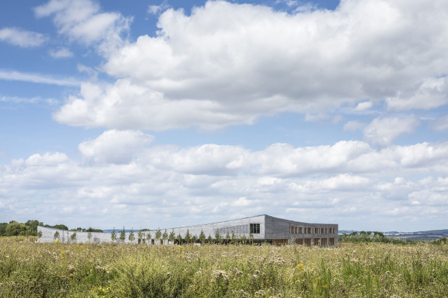 ����� ����� ���-��� ������ � �����