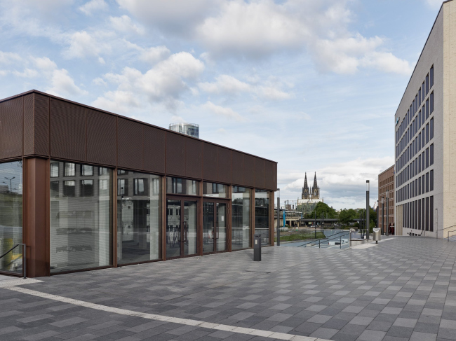 �������� Messepavillon