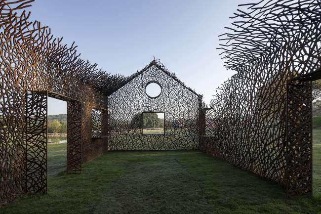 ������������ ���