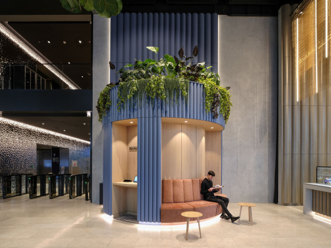 ��������� ������� � ������� ������ World Port Centre � ����������