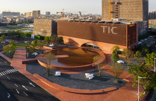 ���-����� TIC (Times I-City)