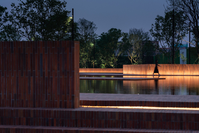 ���-����� TIC (Times I-City)