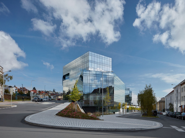 ������������������� �������� ������������ � �����