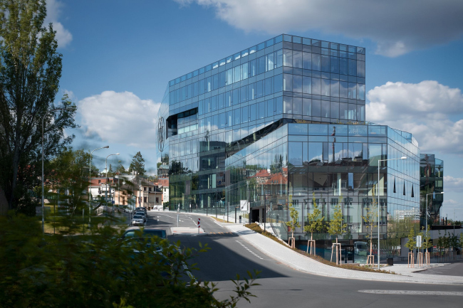 ������������������� �������� ������������ � �����