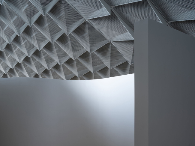 ����� �������� �������