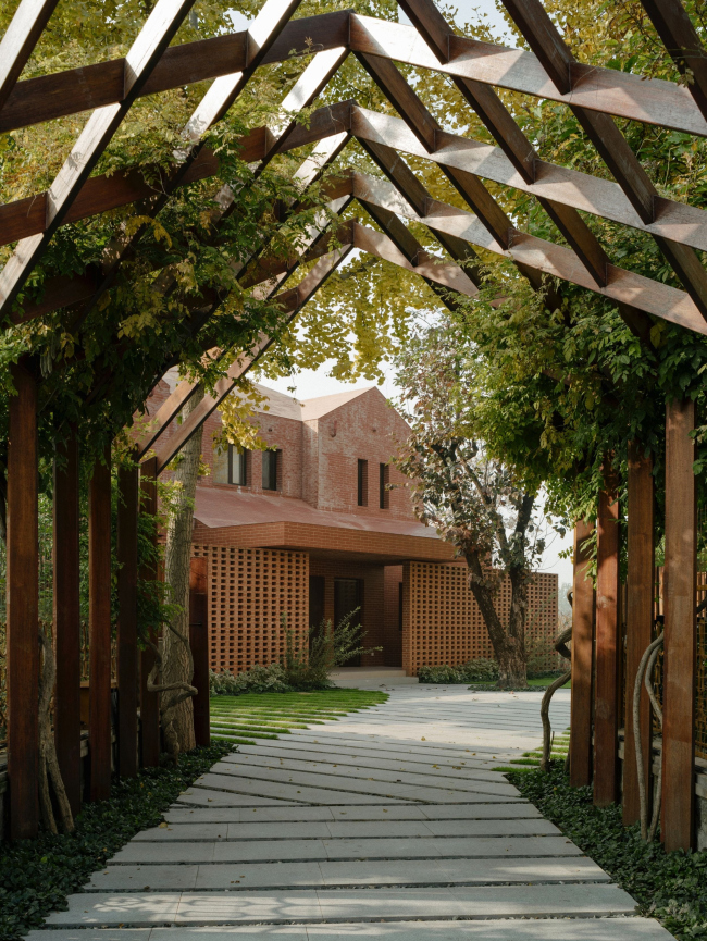 ����� Anna Garden