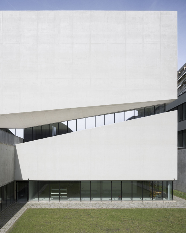 ������ ������ mudac � Photo Elysée