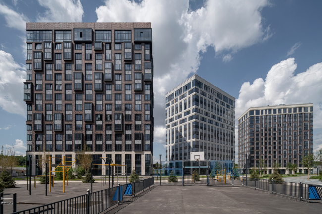 �� West Garden. ������� 1-3 