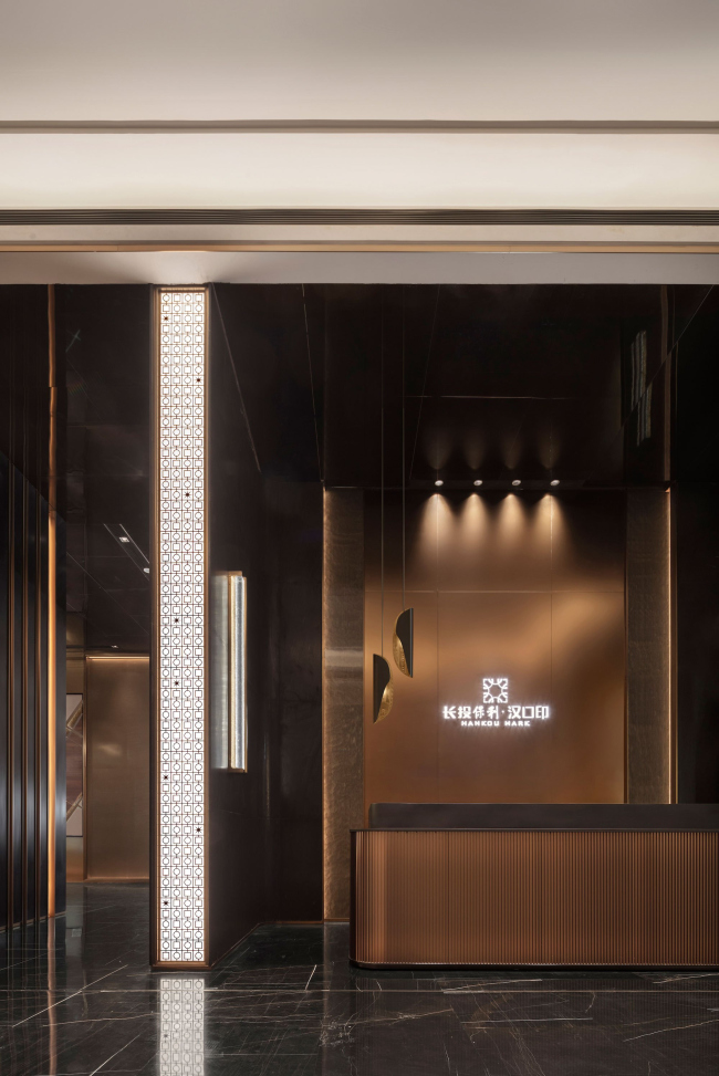 ����� ������ POLY�Hankou Mark