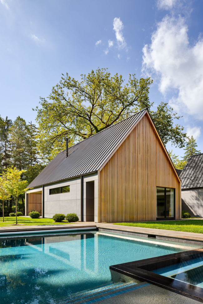 ��� Briarcliff