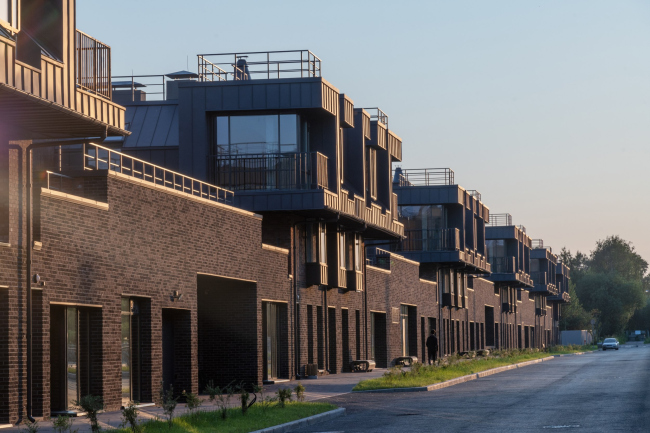 �� �Veren Village�