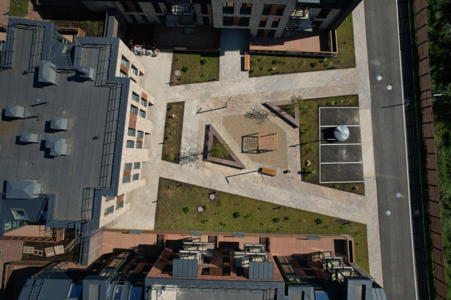 �� �Veren Village�