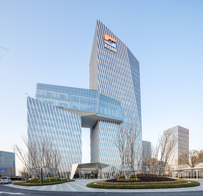 ����� Jushi