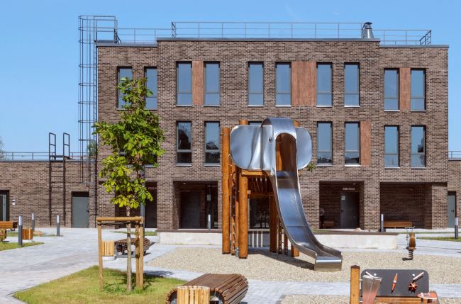 �� �Veren Village�