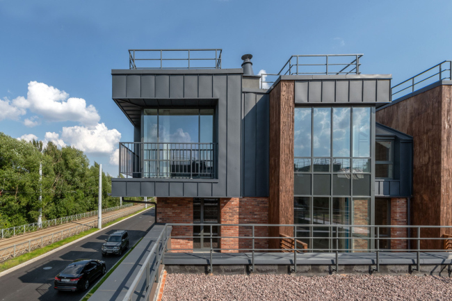 �� �Veren Village�