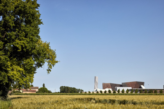 �������������� �� ���������� Powerbarn