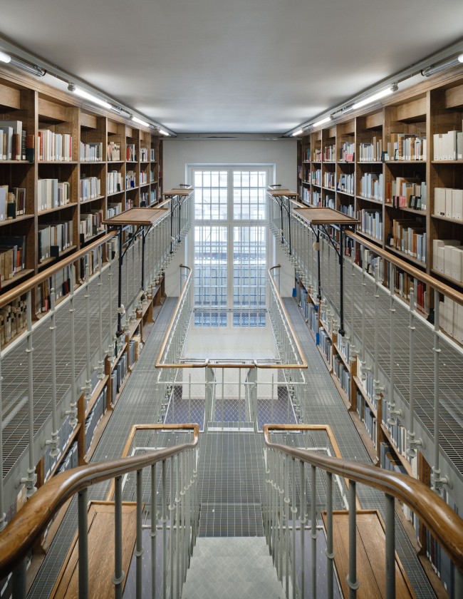 ������������� ��������� ������������ ���������� ������� �� ����� �������