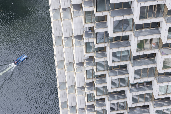 ����� ����� One Park Drive