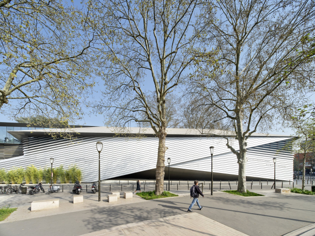 ����� ������� ���� � ������