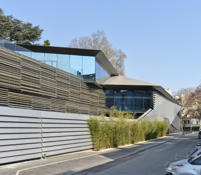 ����� ������� ���� � ������